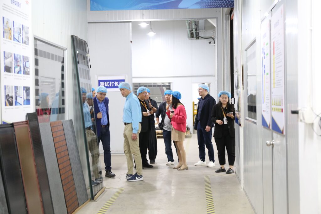Spanish enterprise delegation visited Sunket New Energy (7)